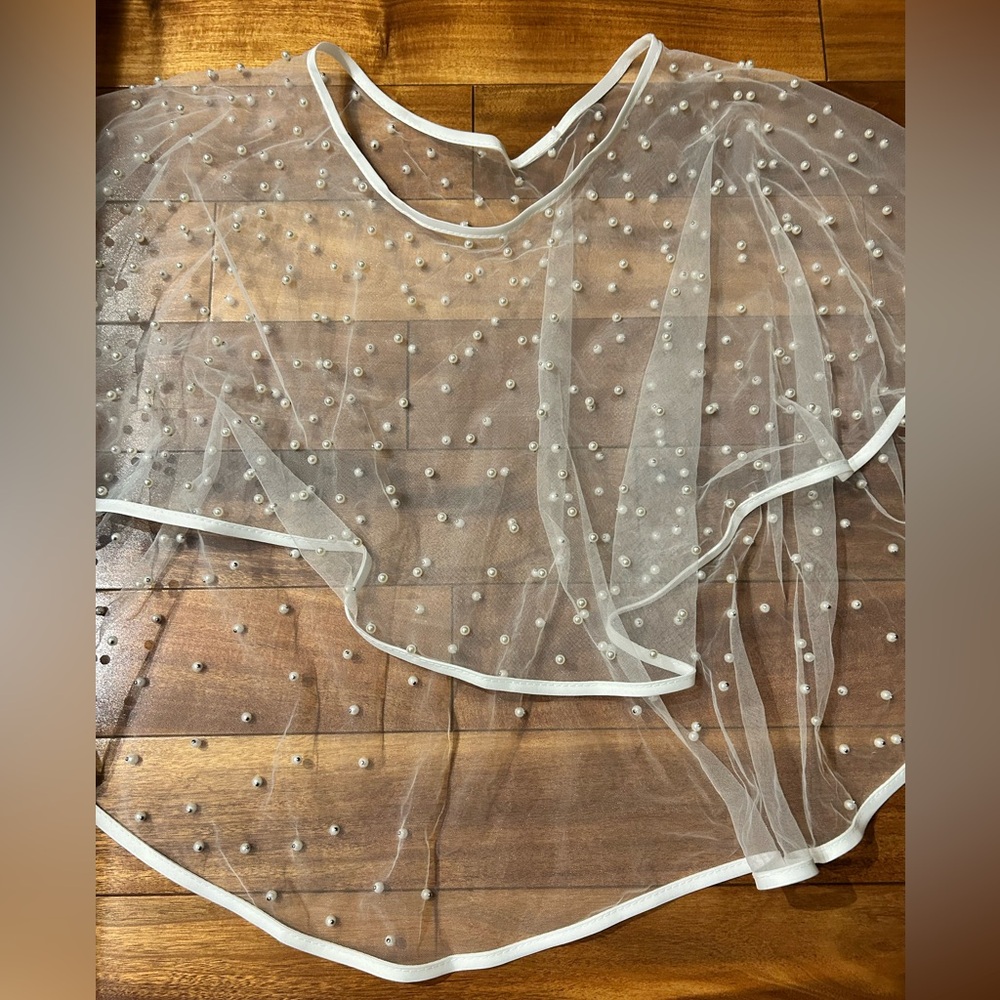 NWT-Elegant White Pearl-Embellished shawl for wedding dress - Picture 4 of 5